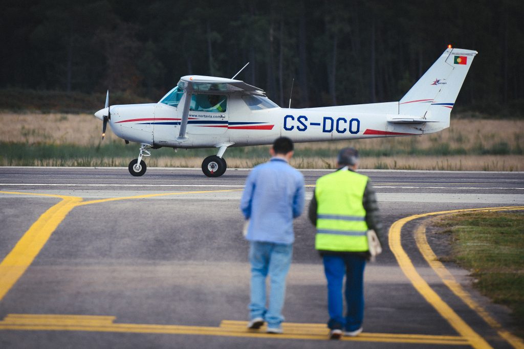 Aeródromo de Viseu recebe aficionados da aviação - Jornal do Centro
