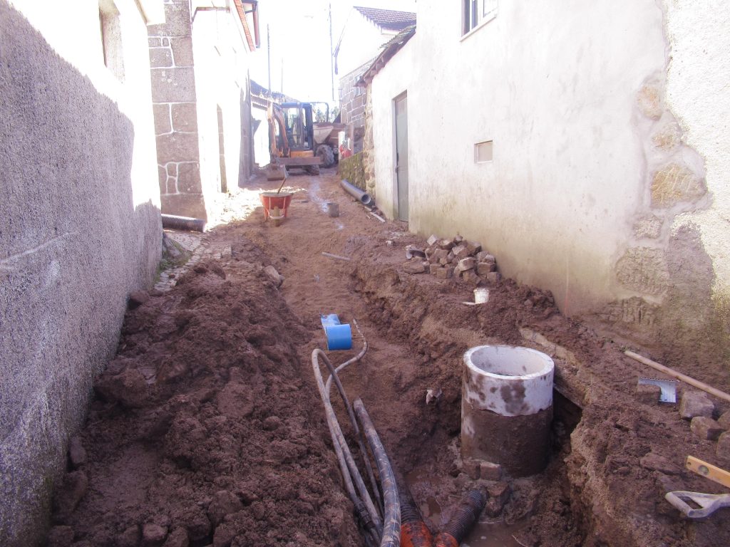  Autarquia gasta 331 mil euros em água e saneamento básico para aldeia - Jornal do Centro