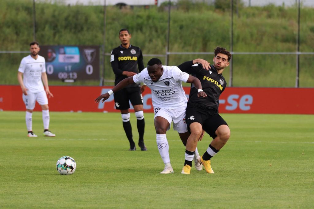  Académico de Viseu sem estádio para receber Casa Pia vai jogar no Pina Manique - Jornal do Centro