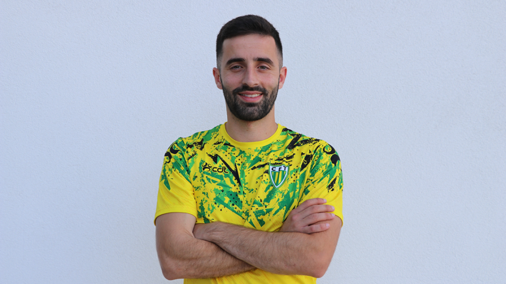  CD Tondela: Xavier de volta a casa para reforçar o ataque