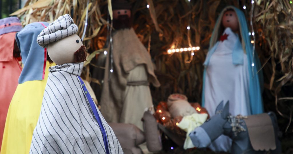  Presépio de rua encanta Natal em aldeia de Cinfães - Jornal do Centro