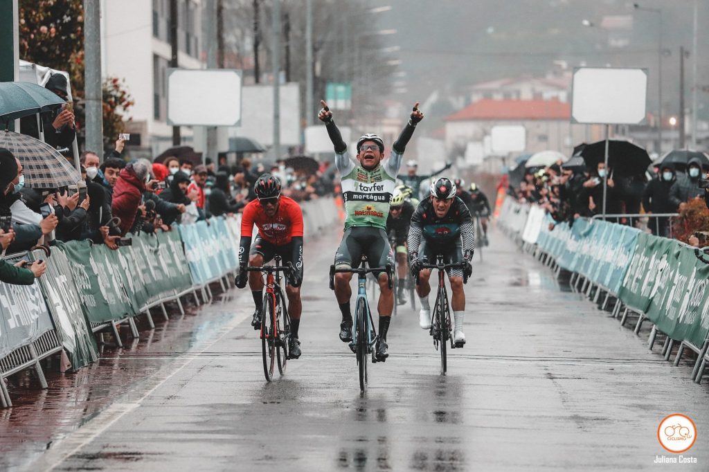 Ciclista da Tavfer Mortágua vence Prova de Abertura - Jornal do Centro