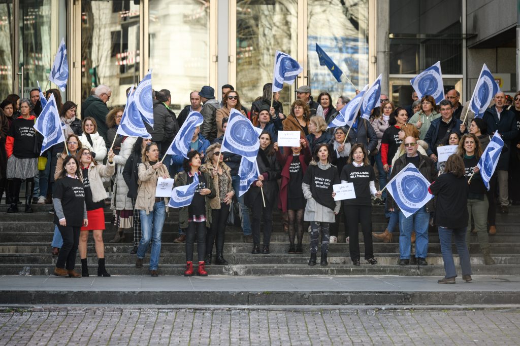  Funcionários judiciais do distrito de Viseu em greve esta quinta-feira - Jornal do Centro