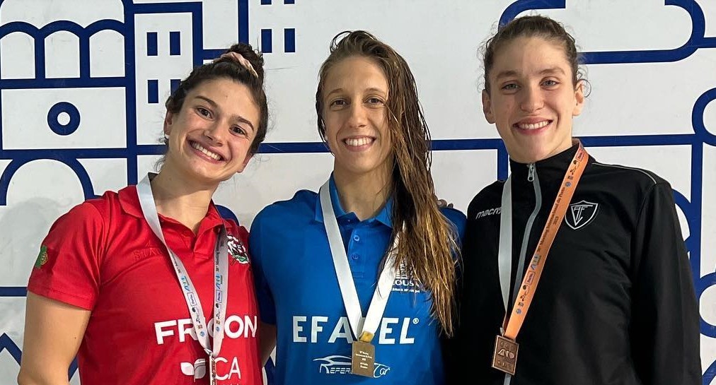  Natação/Ac. Viseu: Bronze para Beatriz Cardeal no Porto - Jornal do Centro