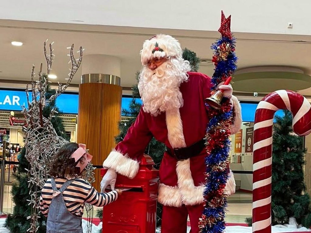  Música, ateliers, casa do Pai Natal e muito mais no Palácio do Gelo - Jornal do Centro