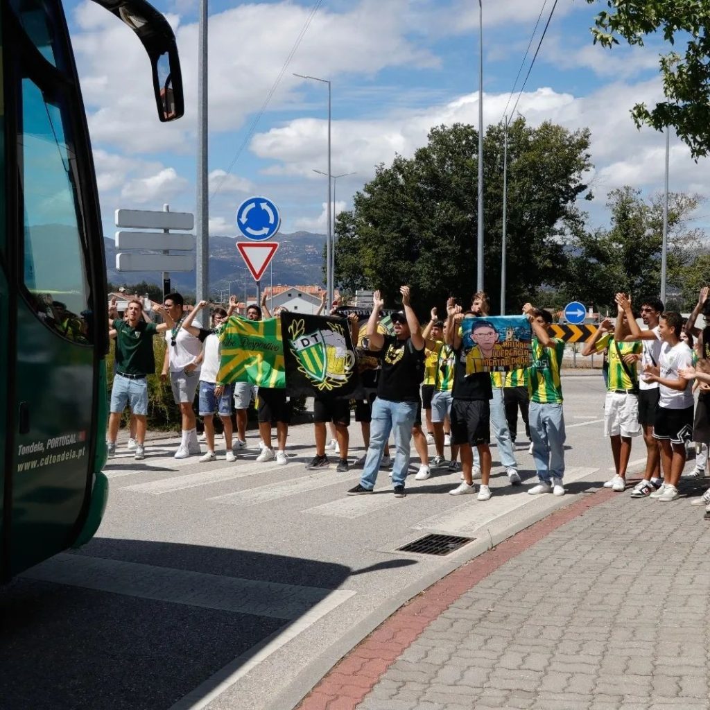  Quer ir ao FINTA? Autocarro do CD Tondela oferece ‘boleia’ a partir de Viseu - Jornal do Centro