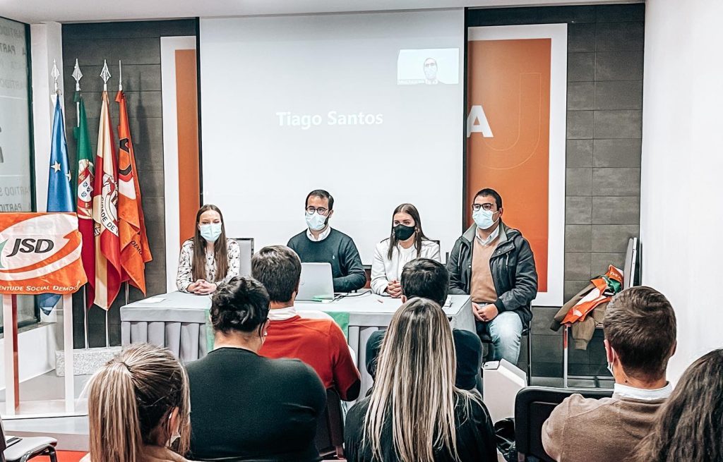  Tiago Santos é o novo presidente da JSD Viseu - Jornal do Centro