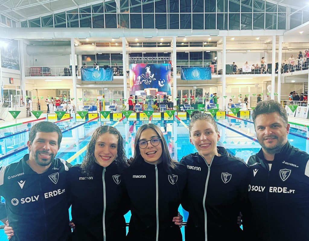  Natação/Académico: Joana Cardeal é vice-campeã nacional de Piscina Curta - Jornal do Centro