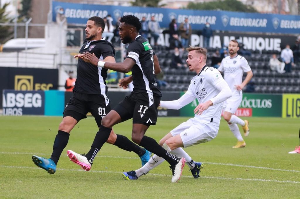  Académico de Viseu vence Casa Pia com golo de Nussbaumer - Jornal do Centro