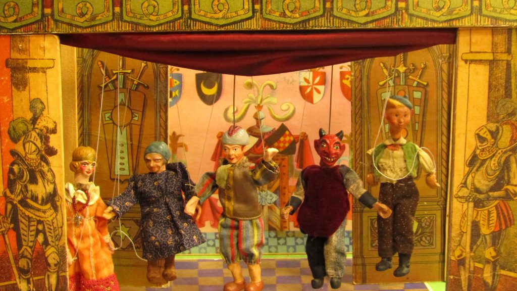  ‘Marionetas do Mundo’: Junta de Viseu procura espaço para manter exposição aberta ao público