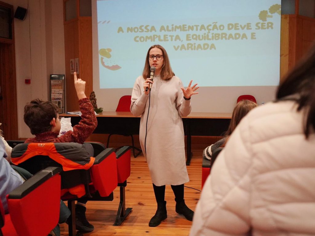 Crianças de Lamego aprendem a comer melhor e a pensar no ambiente - Jornal do Centro