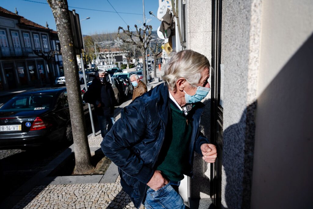  Desconfinamento: o que reabre esta segunda-feira - Jornal do Centro
