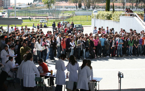  Alunos de Oliveira de Frades podem candidatar-se às bolsas de estudo a partir de domingo - Jornal do Centro