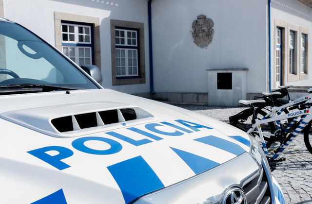 Homem apanhado a conduzir com 1,48 gramas de álcool - Jornal do Centro