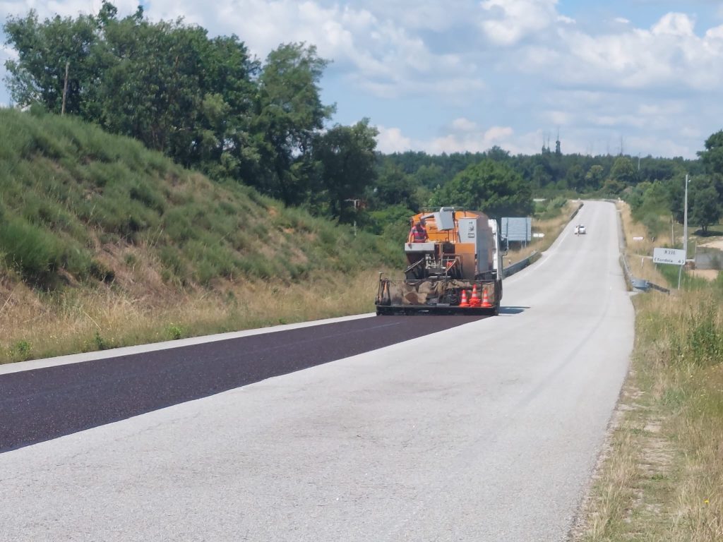  Estrada Regional 230 entre Tondela e Carregal do Sal em obras - Jornal do Centro