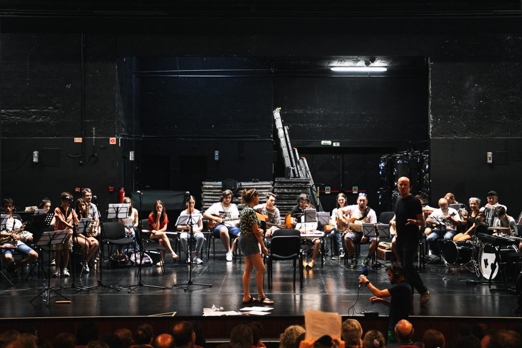  Orquestra comunitária prepara-se para dar concerto único na Sé - Jornal do Centro