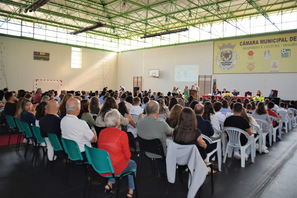  Tabuaço: Melhores alunos premiados com mais de 9.700 euros - Jornal do Centro
