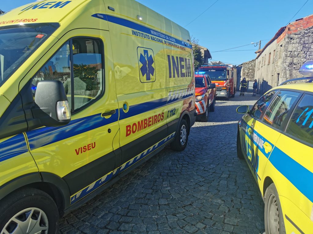  Homem atropelado pelo próprio trator em Viseu - Jornal do Centro