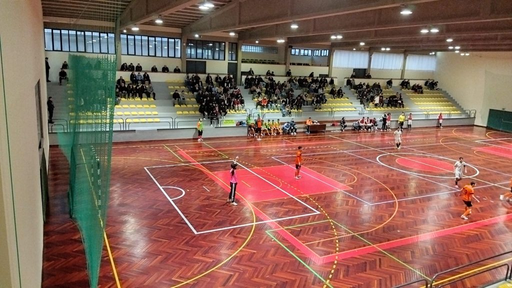  Futsal/Divisão de Honra: Pedreles perde dérbi e luta pelo título está relançada - Jornal do Centro