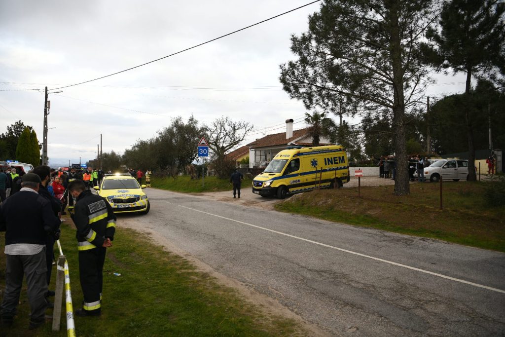  Canas de Senhorim: Bombeiros continuam internados, um está em coma induzido