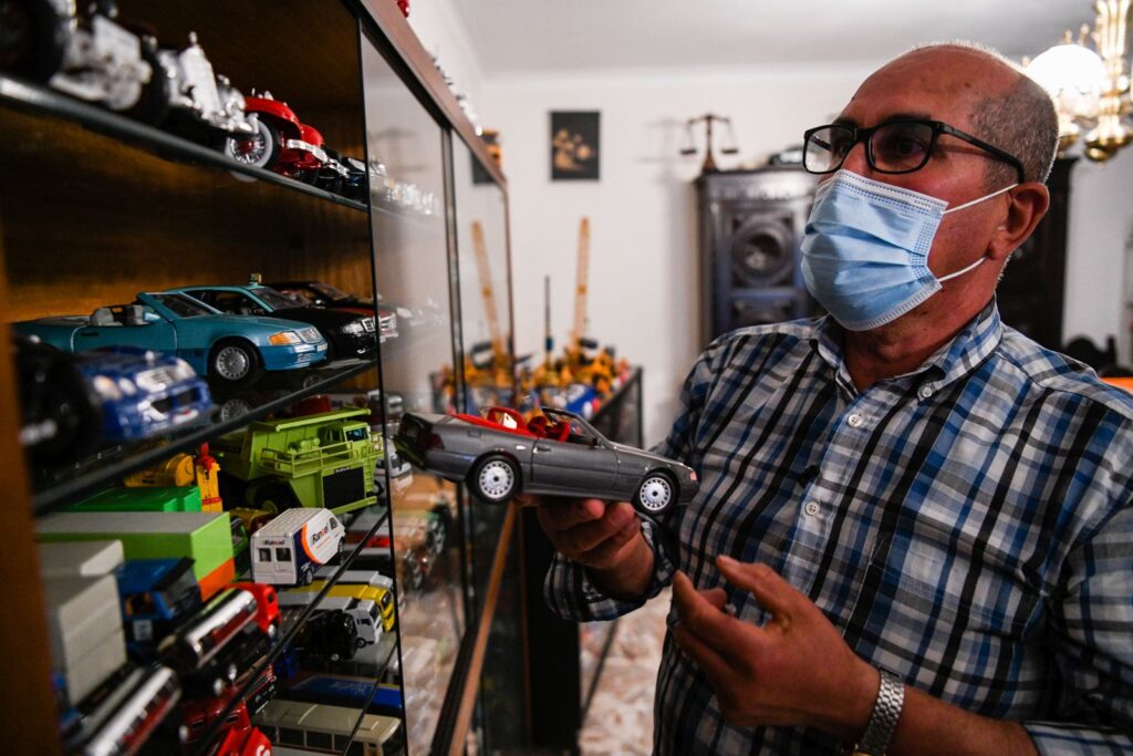  O taxista de Viseu que quer criar um museu de miniaturas de transportes - Jornal do Centro