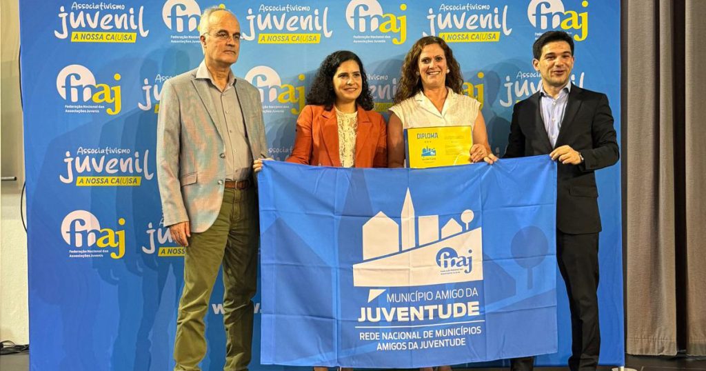  Dez concelhos do distrito de Viseu são ”amigos da juventude” - Jornal do Centro