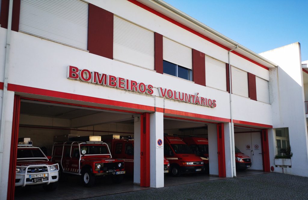  Ucrânia: bombeiros tocam sirenes às 11h00 de amanhã - Jornal do Centro