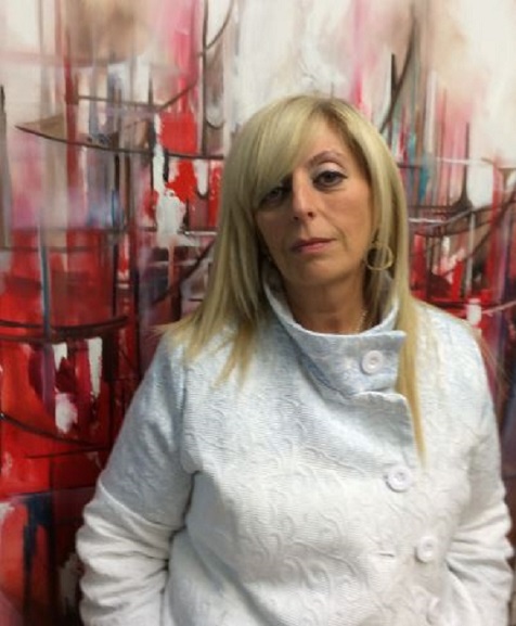  Pintora de Viseu laureada por academia de artes francesa - Jornal do Centro