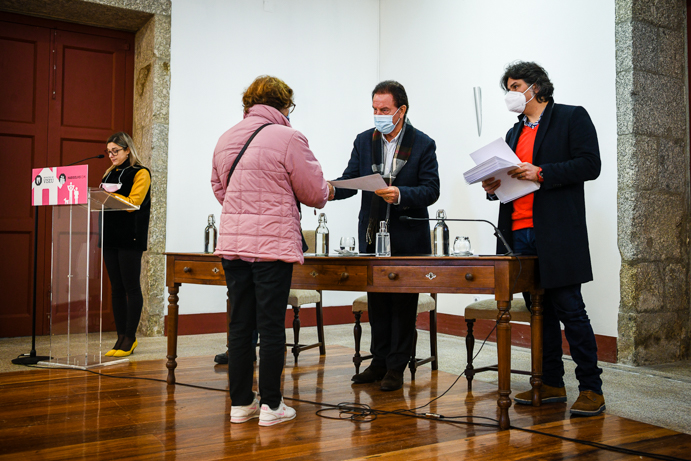  Viseu: Câmara deu 265 mil euros a 53 famílias para recuperar casas - Jornal do Centro