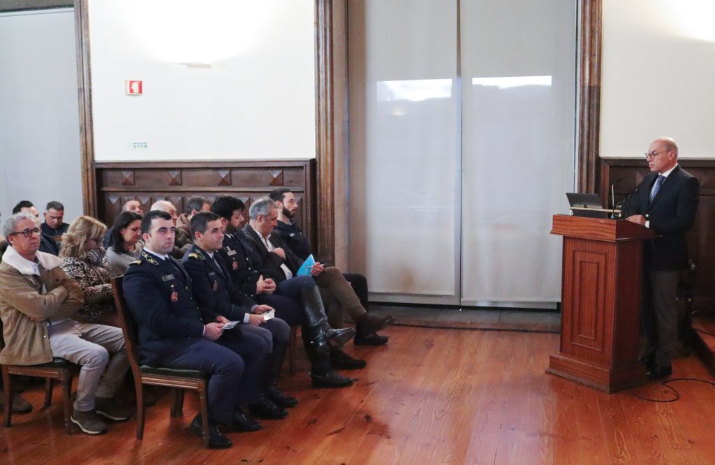  Lamego lança plano para controlar queimadas na floresta - Jornal do Centro