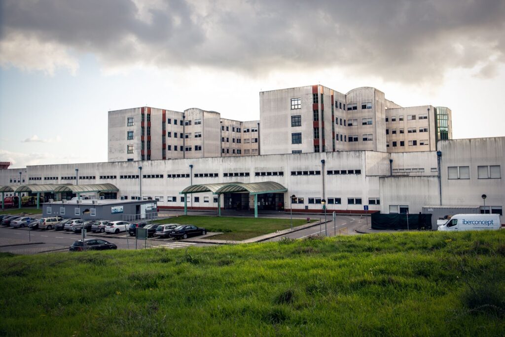  Hospital de Viseu com mais um doente nos cuidados intensivos - Jornal do Centro