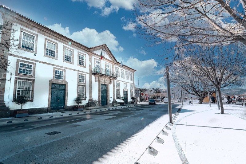  Assembleia Municipal de São João da Pesqueira aprova contas com resultado de 312 mil euros - Jornal do Centro