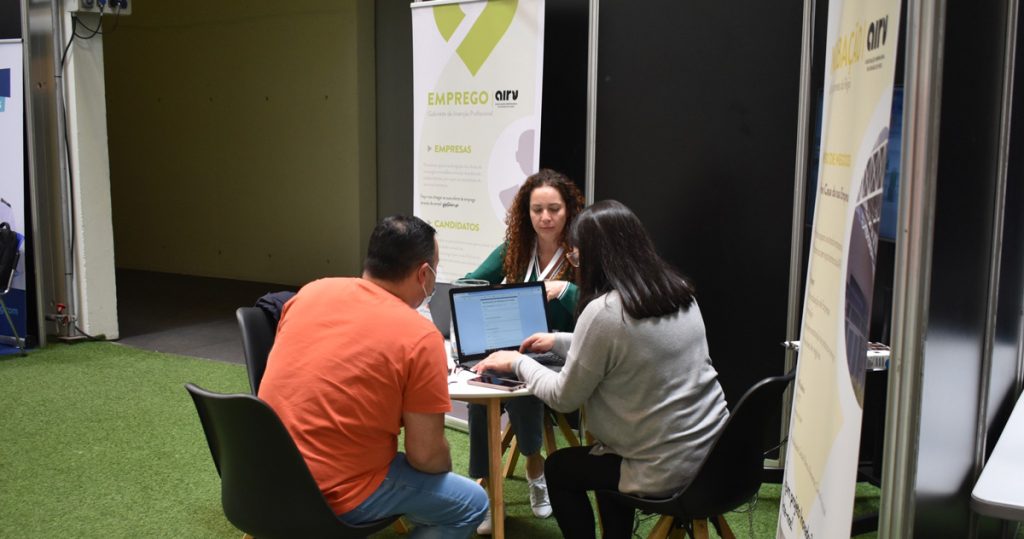  Feira volta a abrir as portas do emprego aos jovens de Viseu - Jornal do Centro