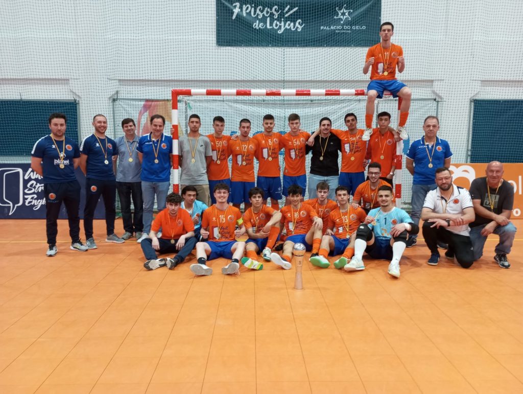  Futsal do Viseu 2001 coroado como campeão distrital de juniores - Jornal do Centro