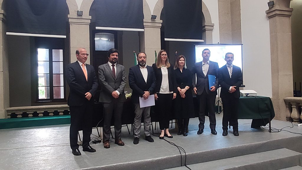  Tarouca assina acordo de luta contra alterações climáticas - Jornal do Centro