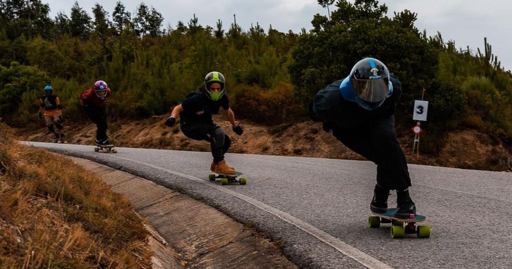 Festival de ‘skate downhill’ leva atletas de 13 países a Oliveira do Hospital - Jornal do Centro