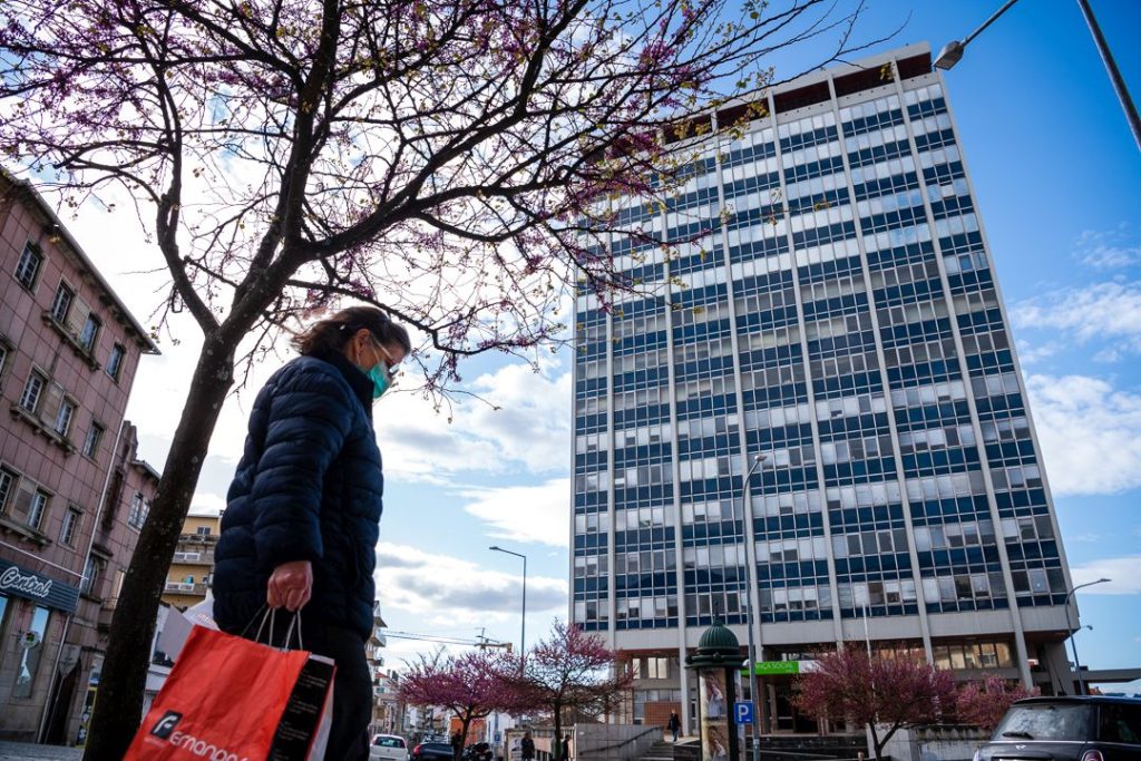  Viseu notifica instituições públicas e bancárias para requalificarem edifícios - Jornal do Centro