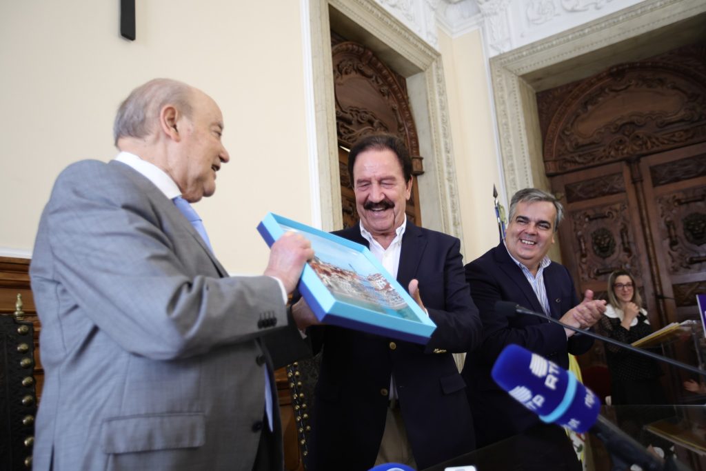  Pinto da Costa defende a importância do interior no combate ao centralismo em visita a Viseu - Jornal do Centro