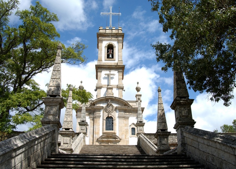  Milhares de fiéis esperados nas Festas da Senhora do Castelo - Jornal do Centro