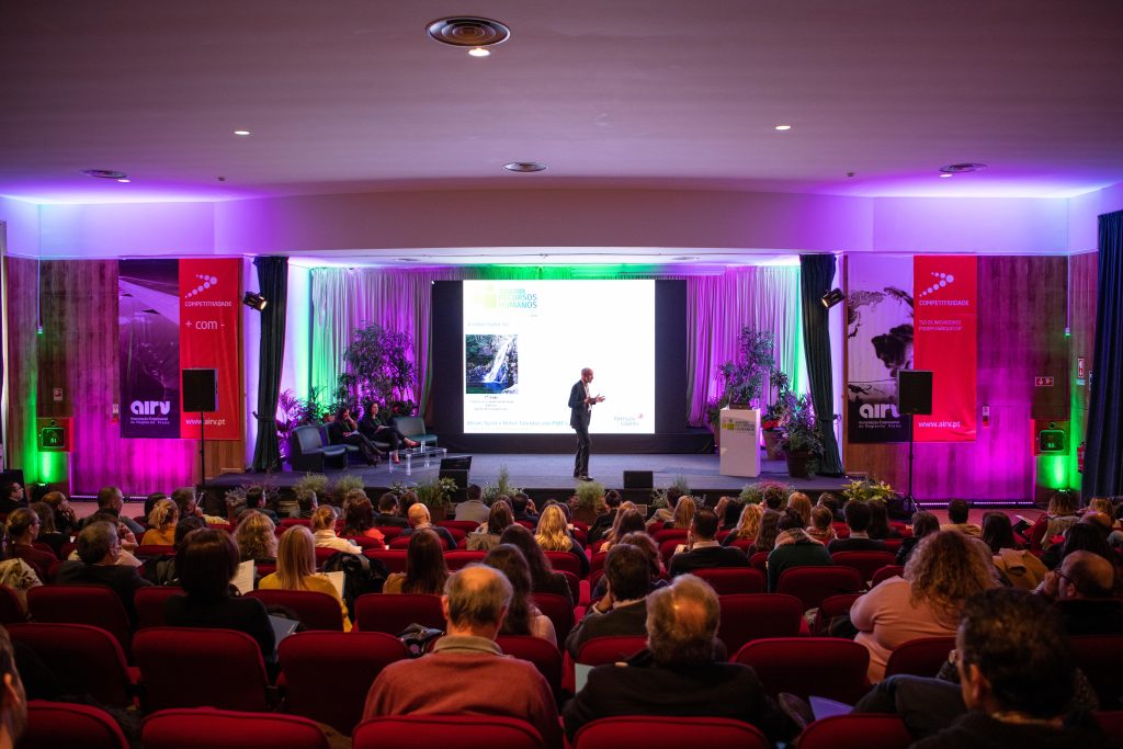  Gerir pessoas. Médicos, empresários e especialistas juntos para abrir caminhos - Jornal do Centro