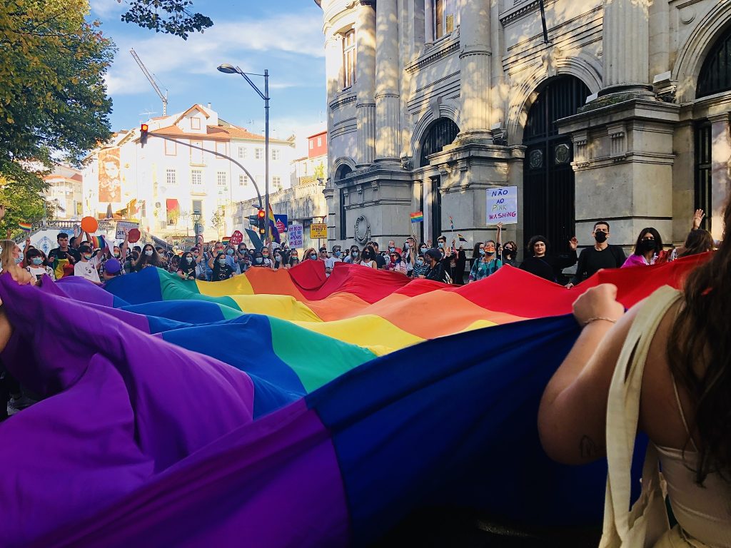  Viseu: Plataforma Já Marchavas vai hastear bandeira do orgulho no Rossio - Jornal do Centro