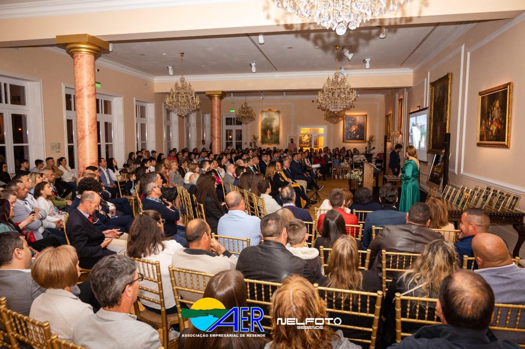  Gala em Resende reconheceu empresários e instituições da região - Jornal do Centro