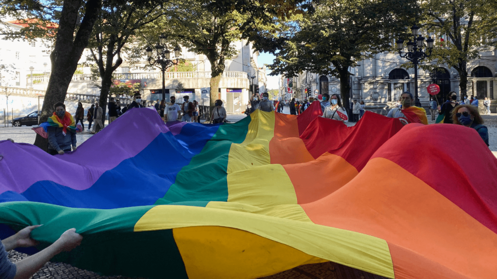  Marcha do orgulho LGBTQIA+ sai de novo à rua em Viseu - Jornal do Centro