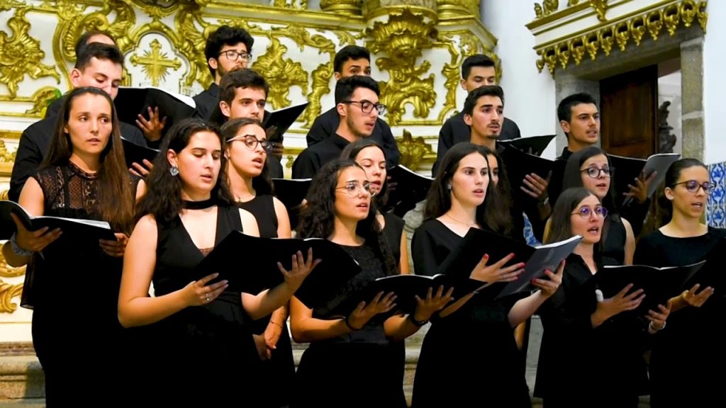  Sete espetáculos, de maio a outubro, e o património monástico do Vale do Varosa - Jornal do Centro