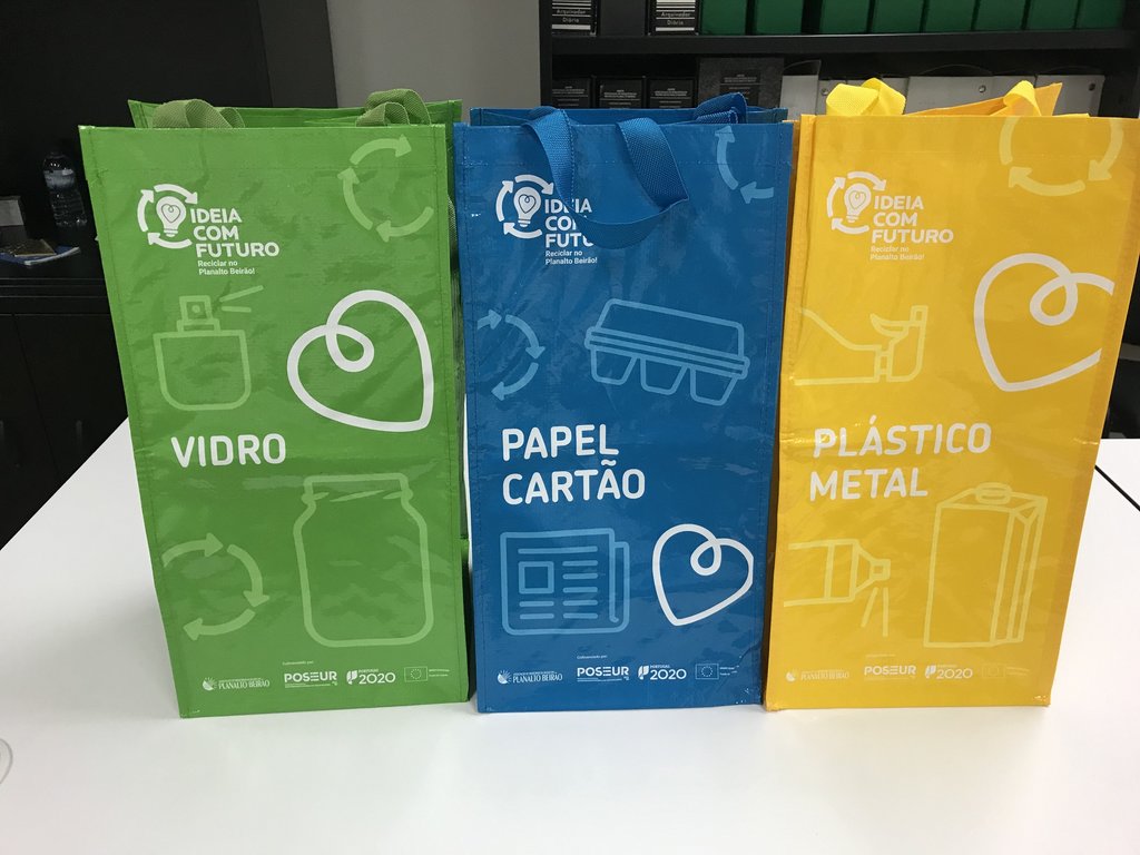  Carregal do Sal vai receber 2.900 mini-ecopontos domésticos - Jornal do Centro