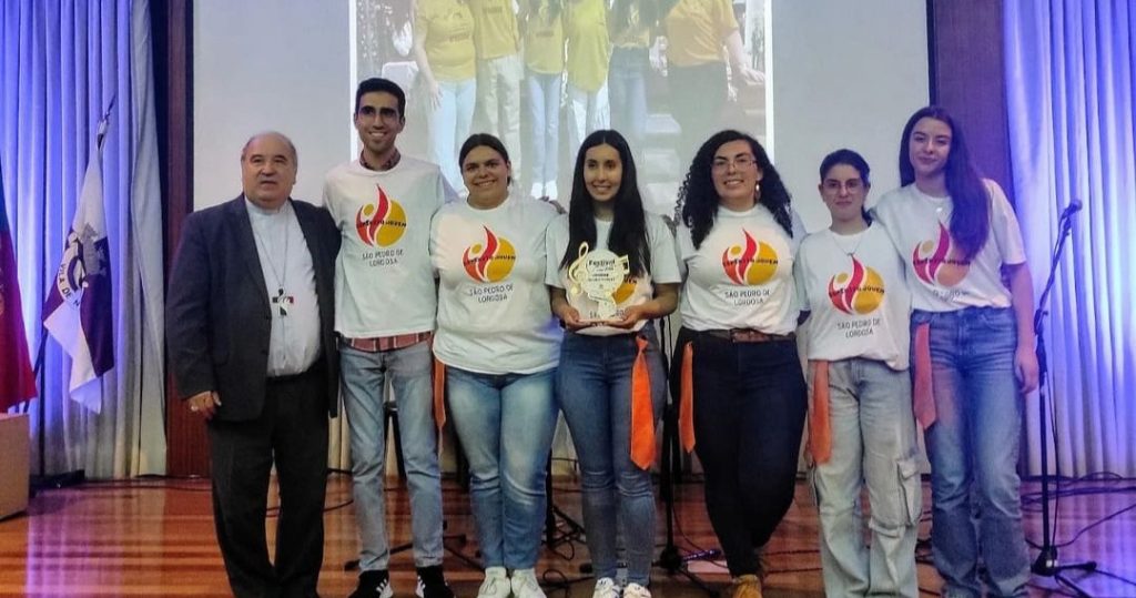  Grupo de Lordosa (Viseu) vence Festival Diocesano da Canção - Jornal do Centro