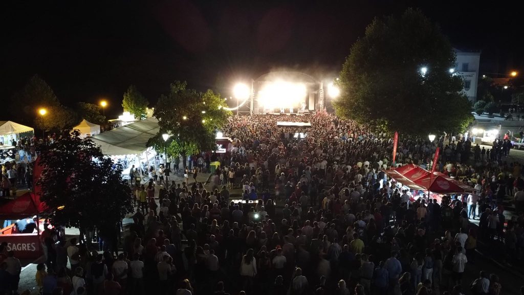  José Malhoa e Santamaria nas Festas de Penalva do Castelo - Jornal do Centro