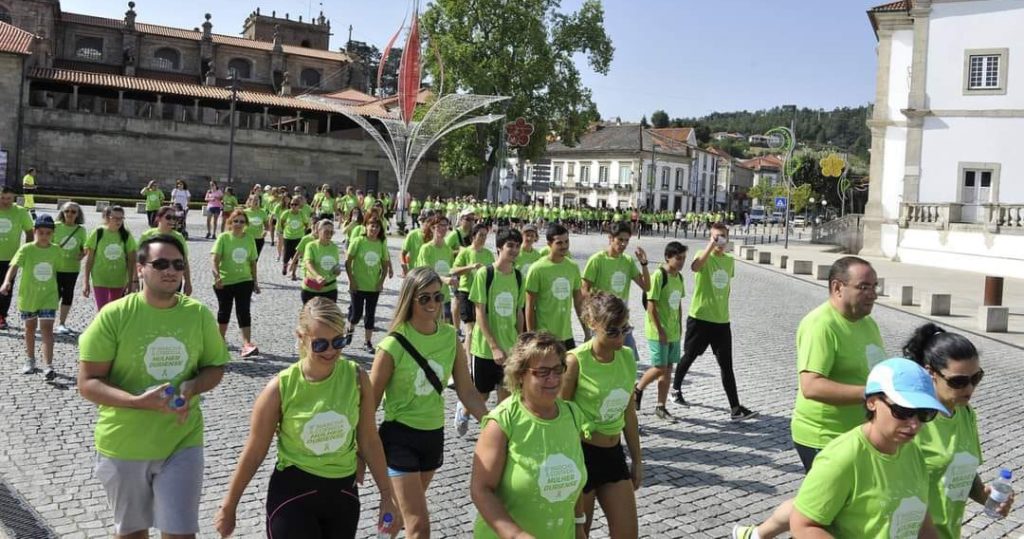  Marcha da Mulher Duriense no Dia de Prevenção do Cancro da Mama - Jornal do Centro