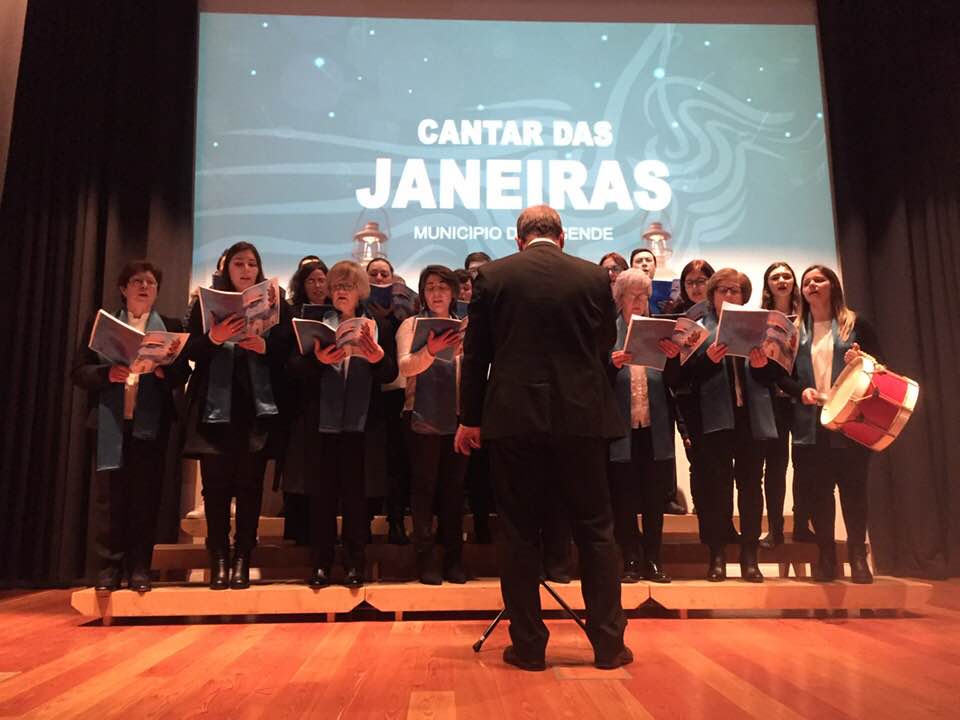  Em Resende, as janeiras cantam-se no Facebook - Jornal do Centro