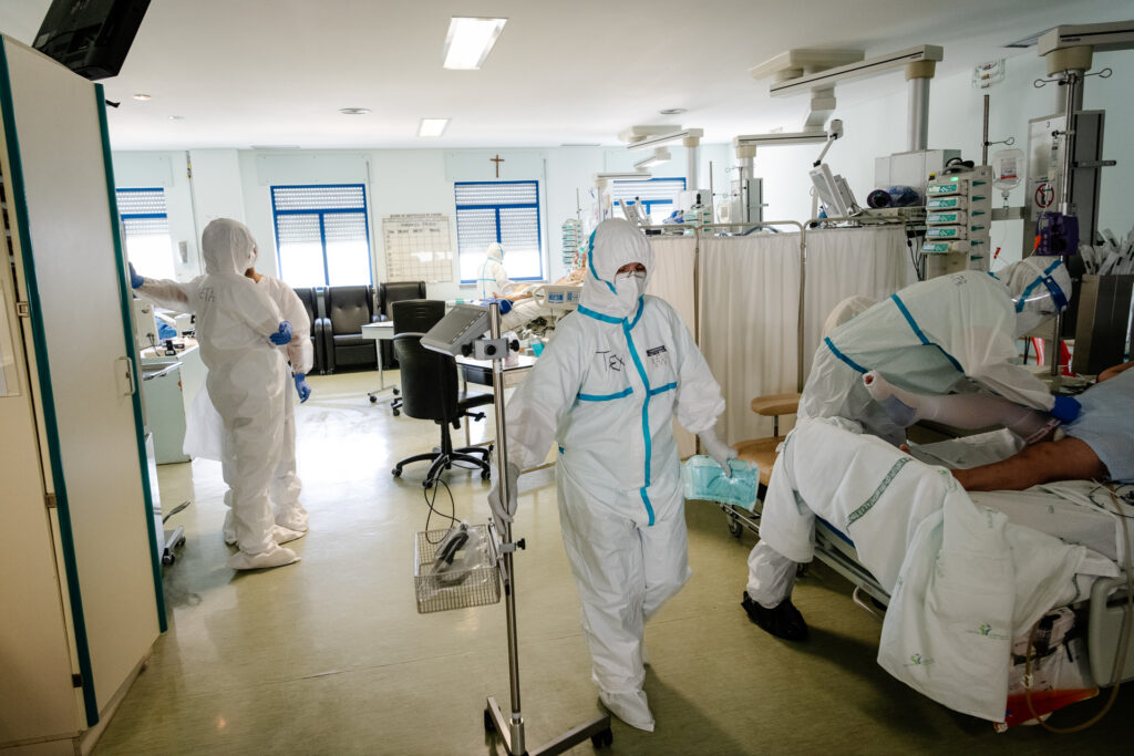  País com mais 1.058 infeções, seis mortes e menos doentes internados - Jornal do Centro